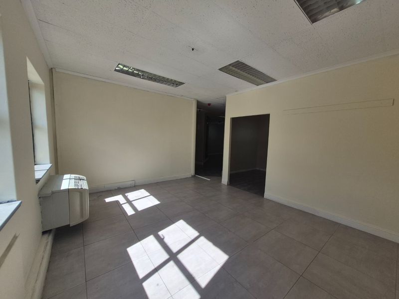 Bryanston Office Space with Generator, Water Backup & 24/7 Security - Photo 8