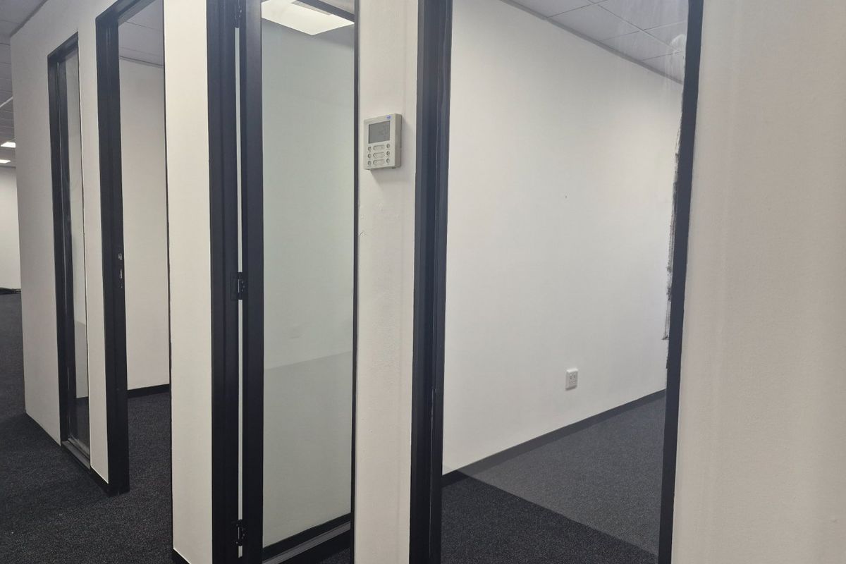 Bryanston Modern Fitted Office with Large Boardroom in Secure Office Park - Photo 5