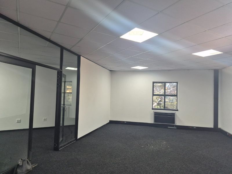 Bryanston Modern Fitted Office with Large Boardroom in Secure Office Park - Photo 7