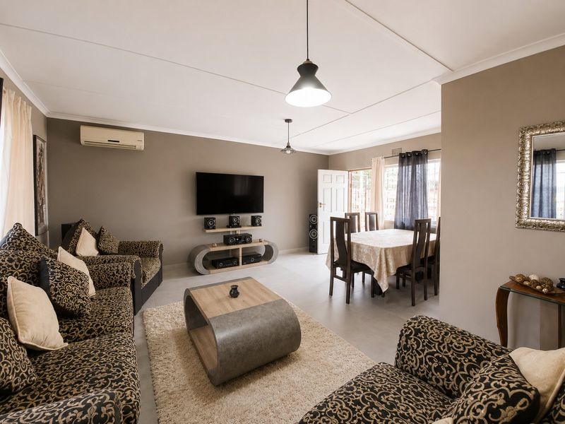 Klopperpark family home with granny flat bliss - Photo 2