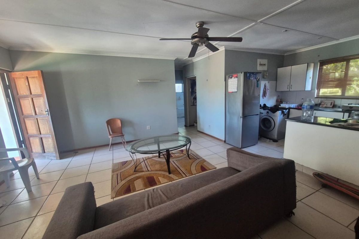 1.5 bedroom granny cottage in Fynnland R7000pm - Photo 3