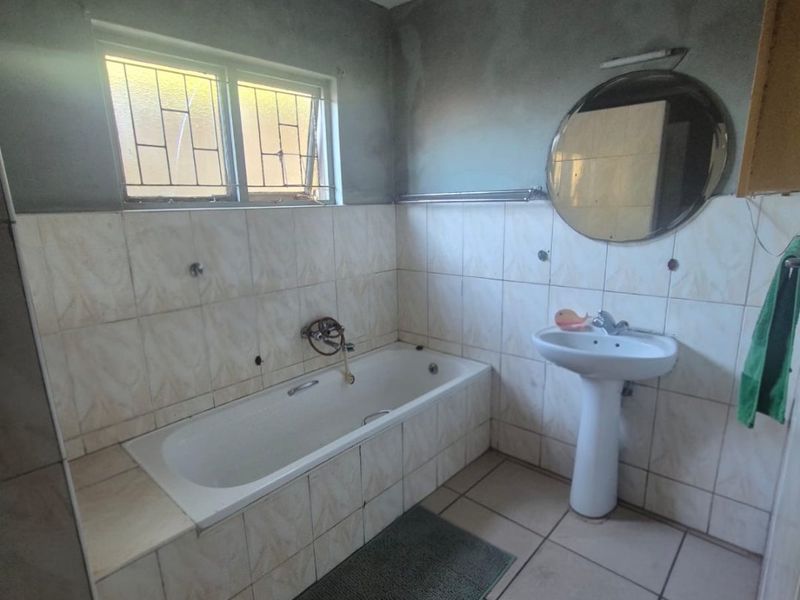 1.5 bedroom granny cottage in Fynnland R7000pm - Photo 8