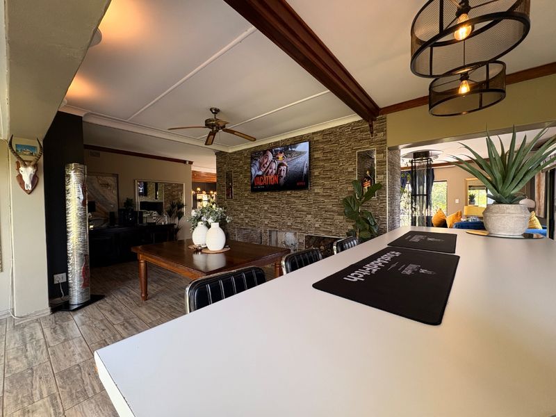 Luxury, Space, Location — All in One! - Photo 10