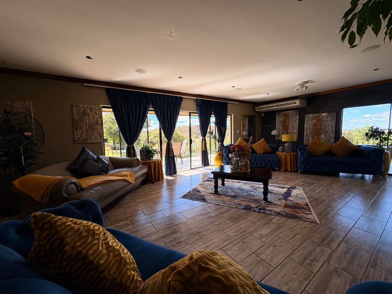 Luxury, Space, Location — All in One! - Photo 4