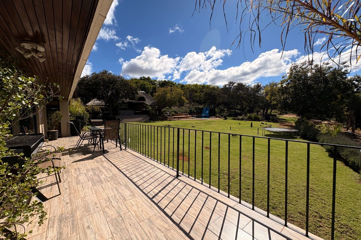 Luxury, Space, Location — All in One! - Photo 3