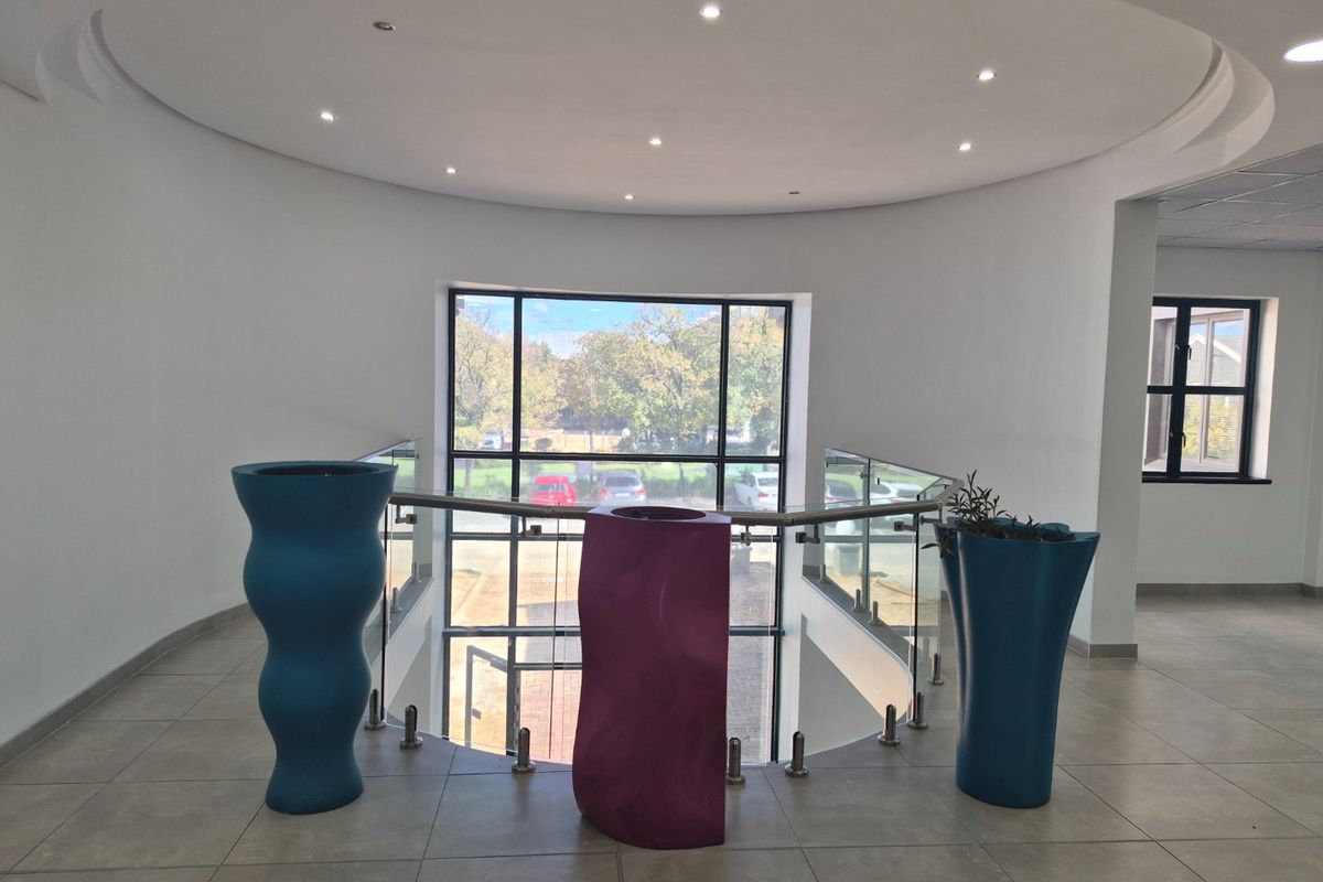 Exceptional Fitted Office in A-Grade Sunninghill Office Park - Photo 4