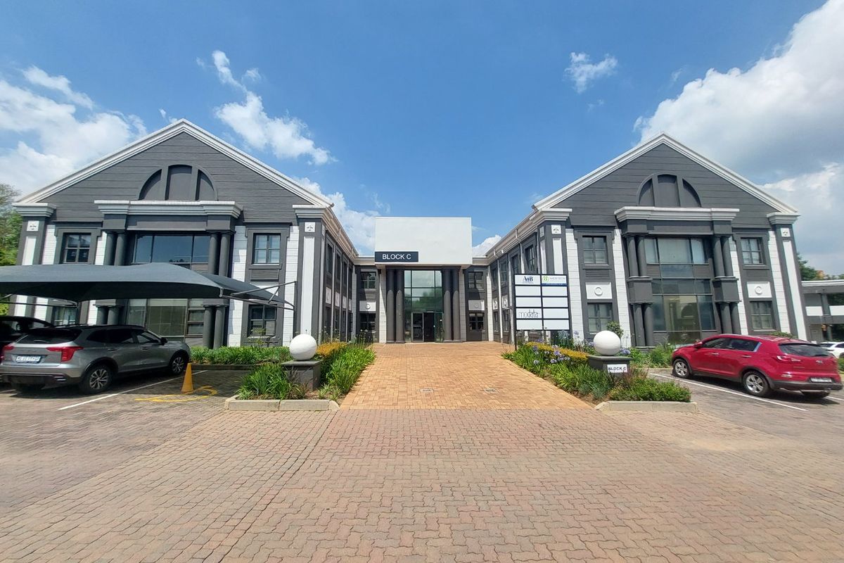 Exceptional Fitted Office in A-Grade Sunninghill Office Park - Photo 2