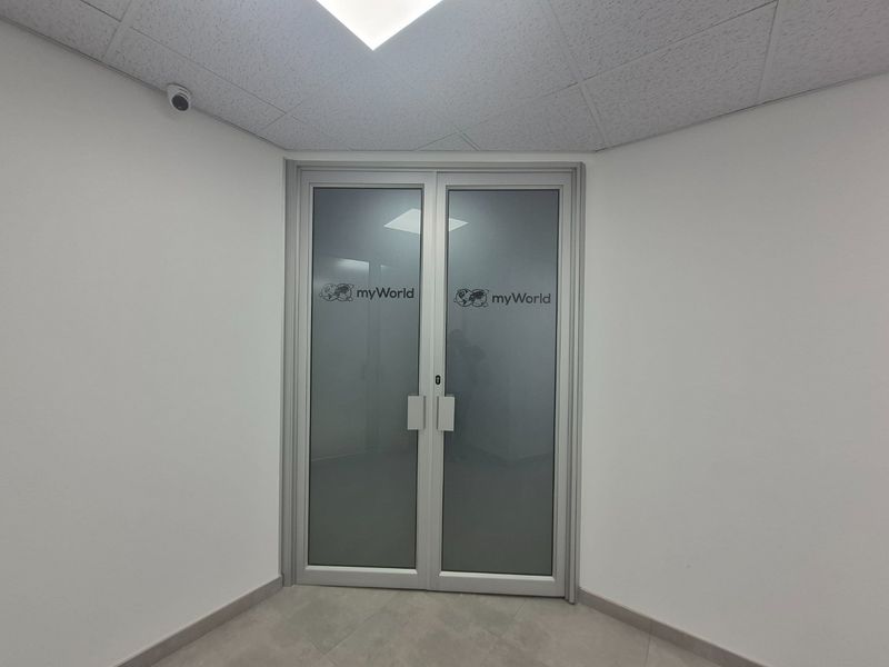 Exceptional Fitted Office in A-Grade Sunninghill Office Park - Photo 5