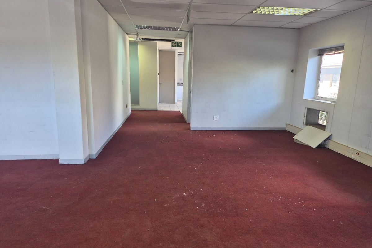 A-Grade Sunninghill Office Ready for Custom Fitout - Photo 5