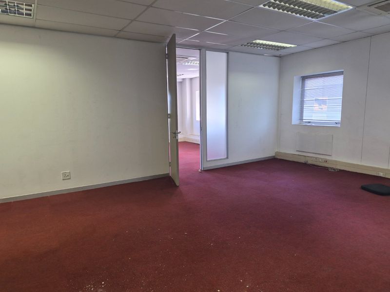A-Grade Sunninghill Office Ready for Custom Fitout - Photo 7