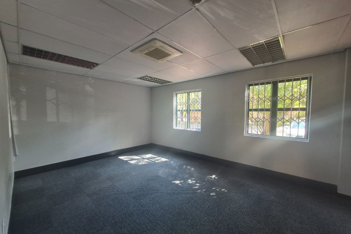 0 Bed Commercial in Sunninghill for Rent - Photo 5