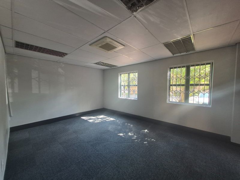0 Bed Commercial in Sunninghill for Rent - Photo 5