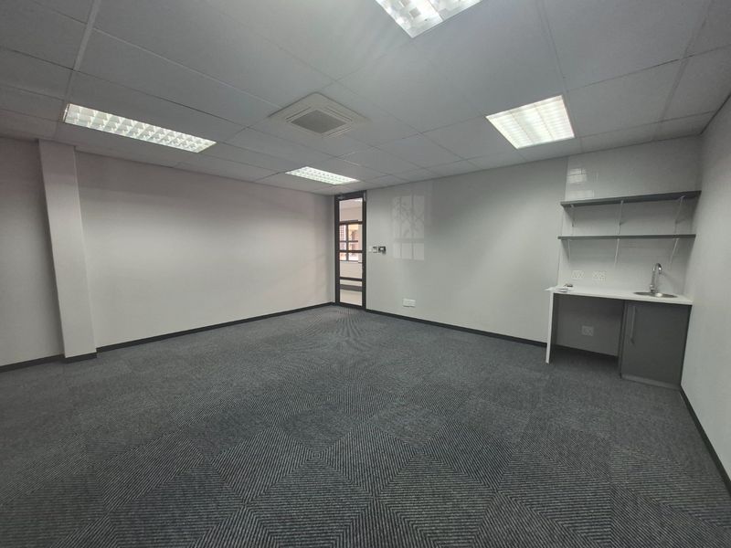 0 Bed Commercial in Sunninghill for Rent - Photo 8