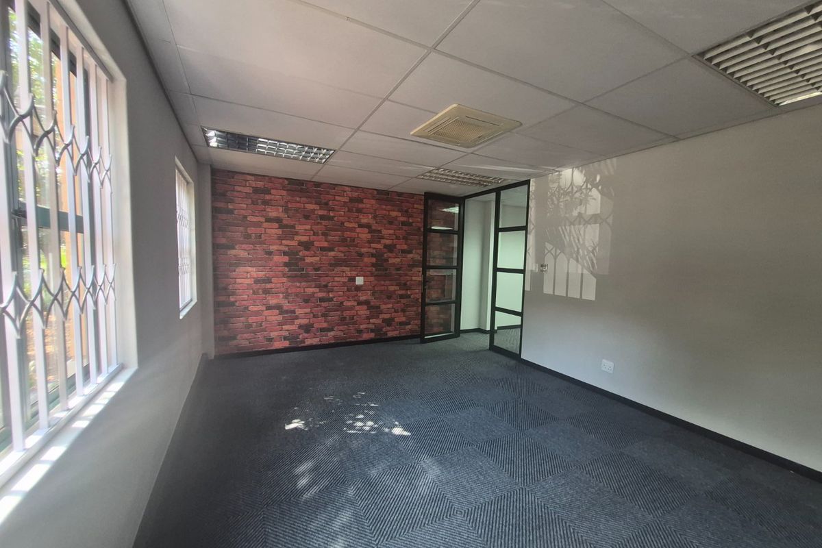 0 Bed Commercial in Sunninghill for Rent - Photo 3