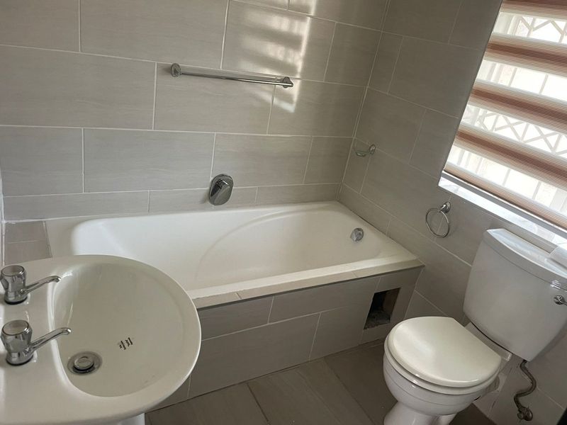 STYLISH 3 BEDROOM  IN JERICHO COMPLEX, TO RENT  24 HOURS SECURITY  - Photo 5
