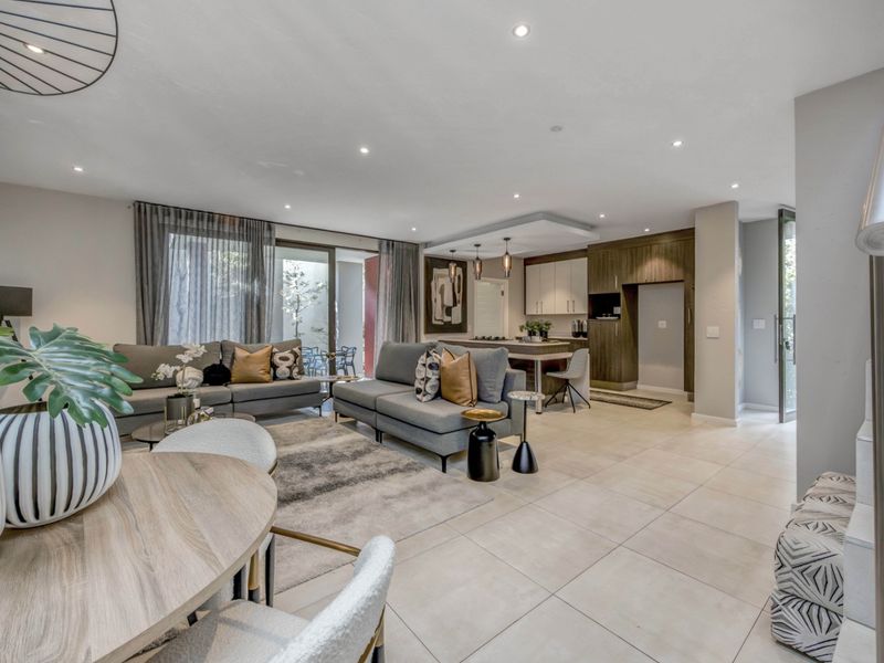 Modern 3 bedroom house in Fourways. - Photo 7