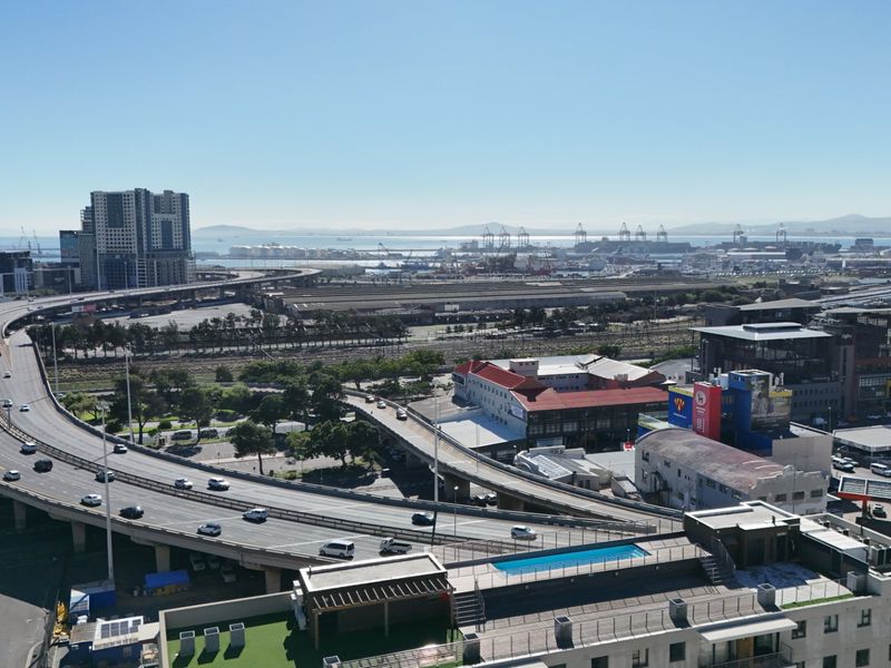 7th floor view of Table Mountain from Chapel Towers - Photo 5