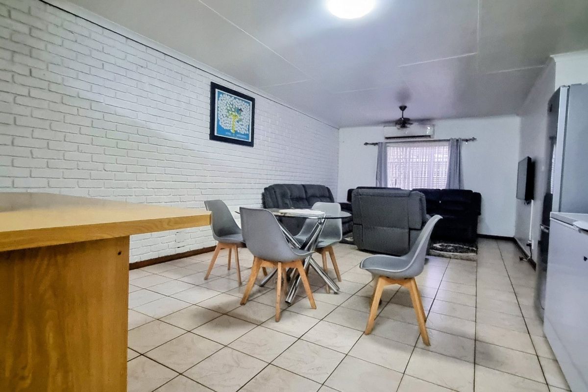 Smart Townhouse Living in Arcon Park - Photo 3
