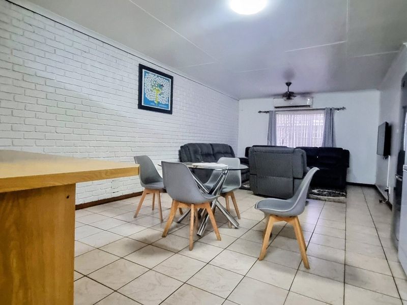 Smart Townhouse Living in Arcon Park - Photo 3