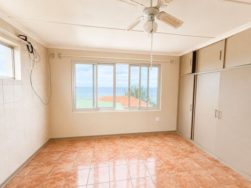 2 Bedroom Apartment with Sea Views and Secure Parking - Photo 6