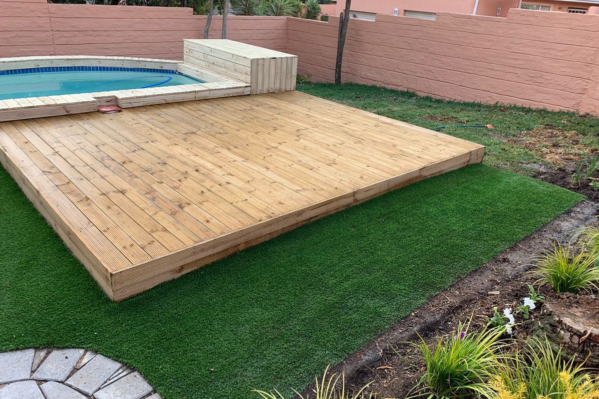 Gorgeous Modern Contemporary Townhouse ,,,,,,,,,, 2 Bedrooms ,,1 Bathrooms,, Stunning  Open Plan  With Swimming Pool And Private Garden  - Photo 2