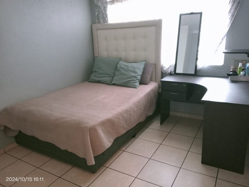 Secure, Cozy 3-Bedroom Home in Terenure Complex! - Photo 3