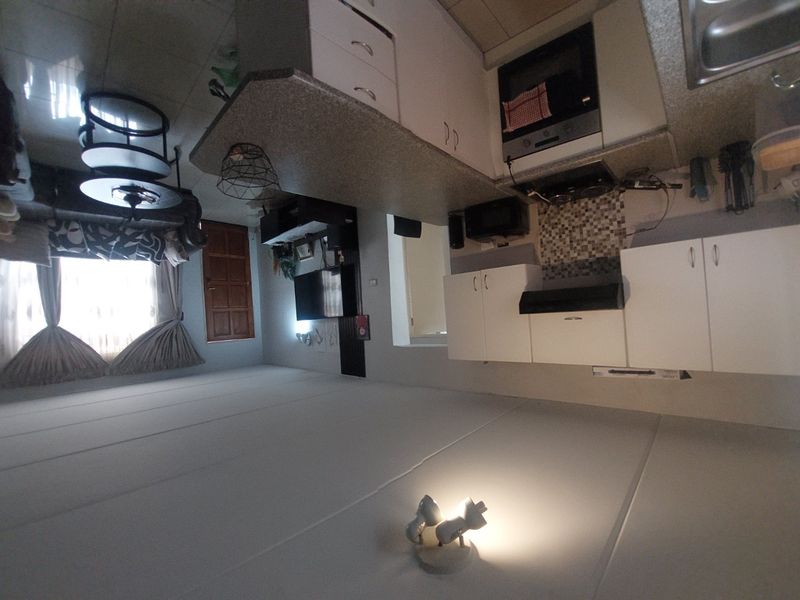 Charming ground floor townhouse in a secure complex!  - Photo 8