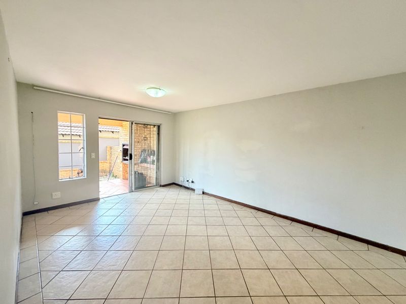 2 Bedroom 2 Bathroom Townhouse for rent - Photo 9
