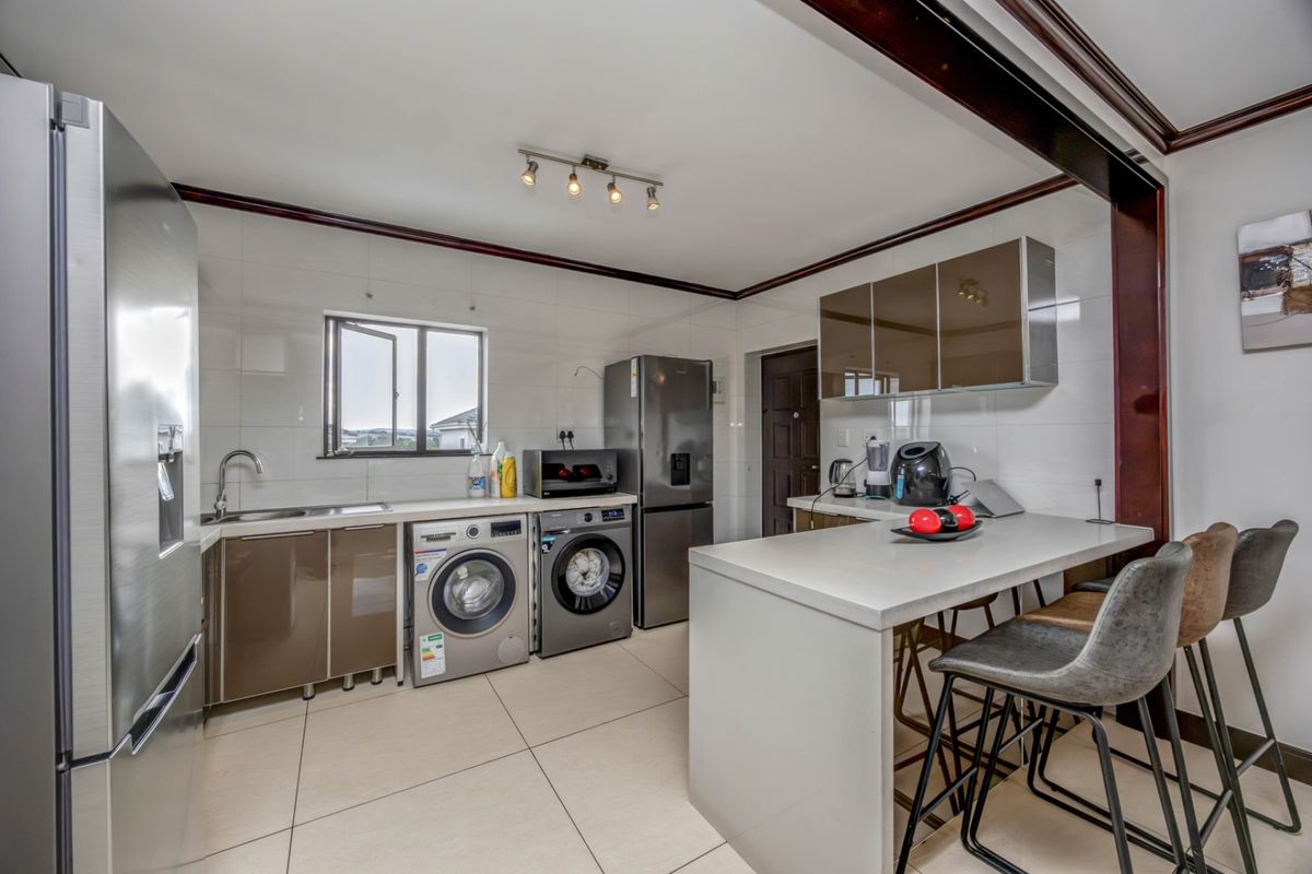 Modern 3 bedroom apartment in Craigavon. - Photo 2