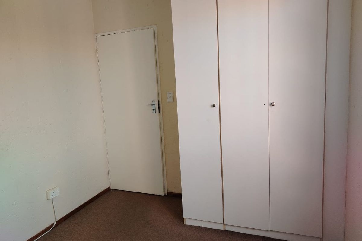 A Beautiful 2 bedroom Apartment at Pebble Falls - Photo 4