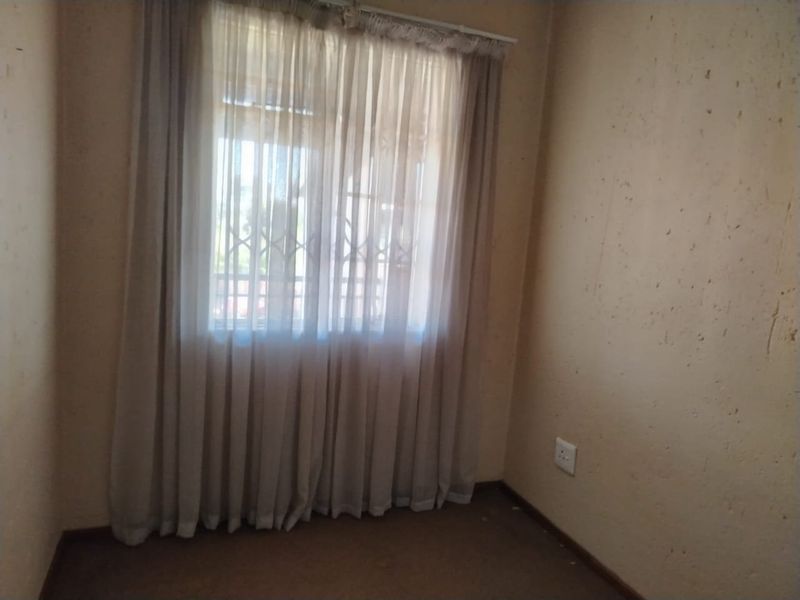 A Beautiful 2 bedroom Apartment at Pebble Falls - Photo 10