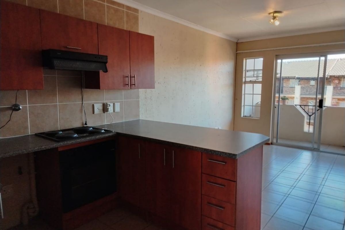 A Beautiful 2 bedroom Apartment at Pebble Falls - Photo 2