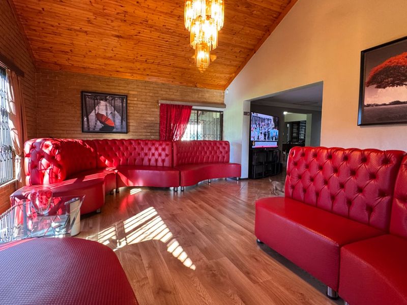 The Complete Package in Risiville - Photo 8