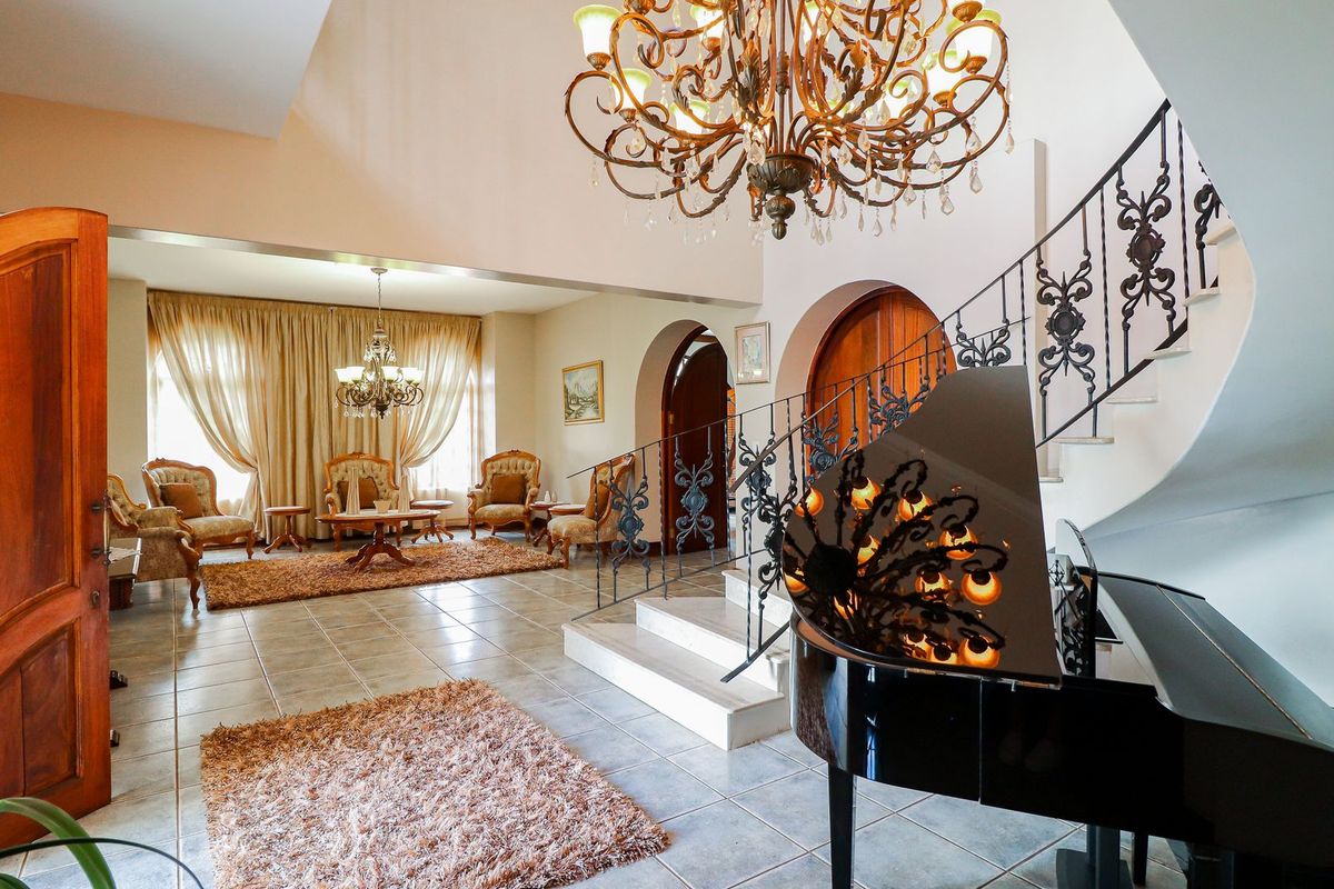 Exclusive home - Photo 5