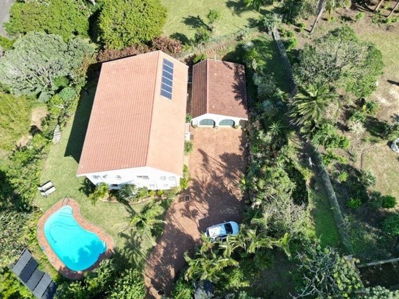 Exceptional Coastal Home in Elysium with Uninterrupted 180° Sea Views - Photo 4