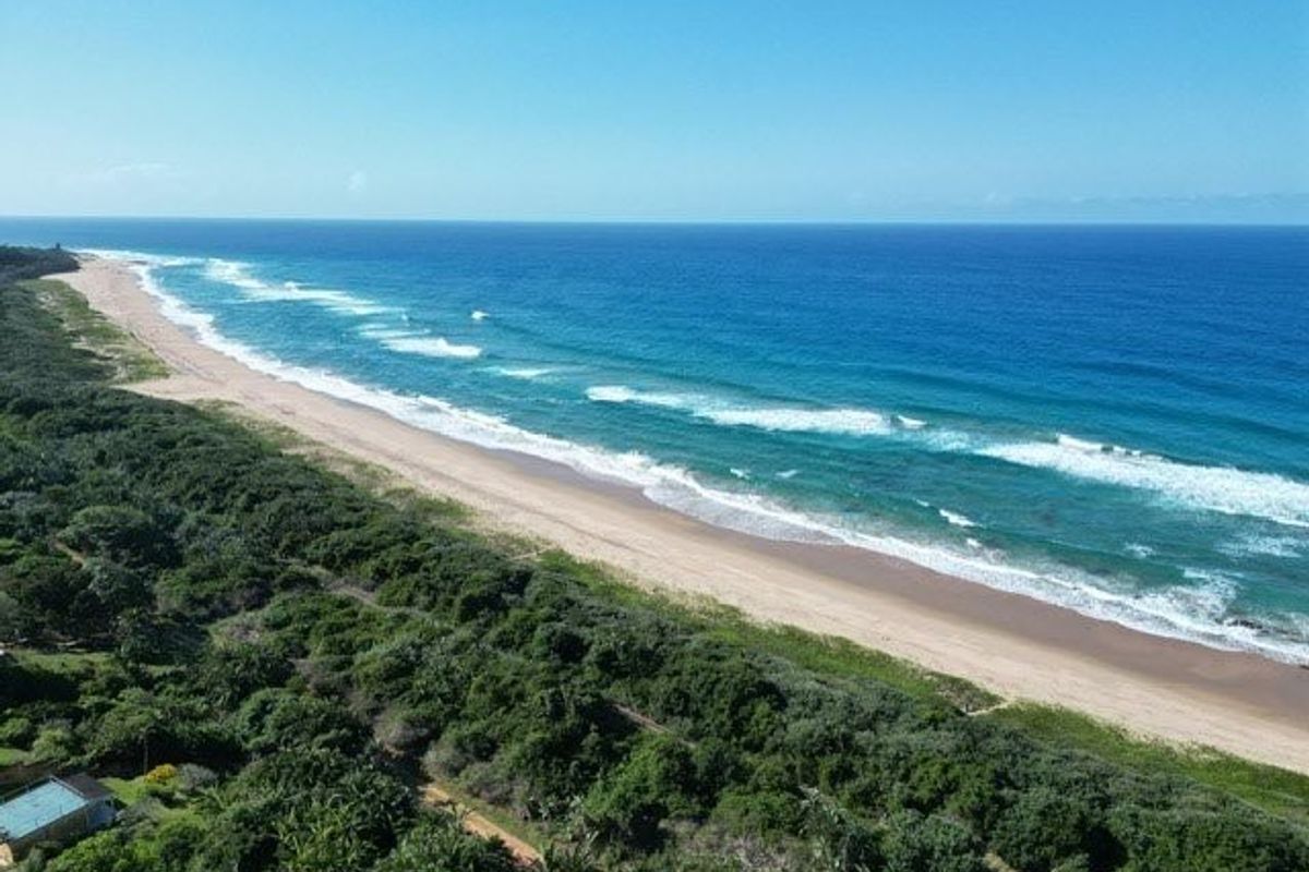 Exceptional Coastal Home in Elysium with Uninterrupted 180° Sea Views - Photo 2