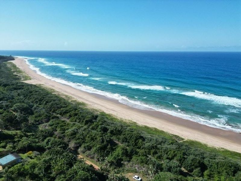 Exceptional Coastal Home in Elysium with Uninterrupted 180° Sea Views - Photo 2