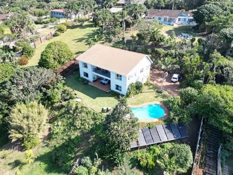 Exceptional Coastal Home in Elysium with Uninterrupted 180° Sea Views - Photo 3