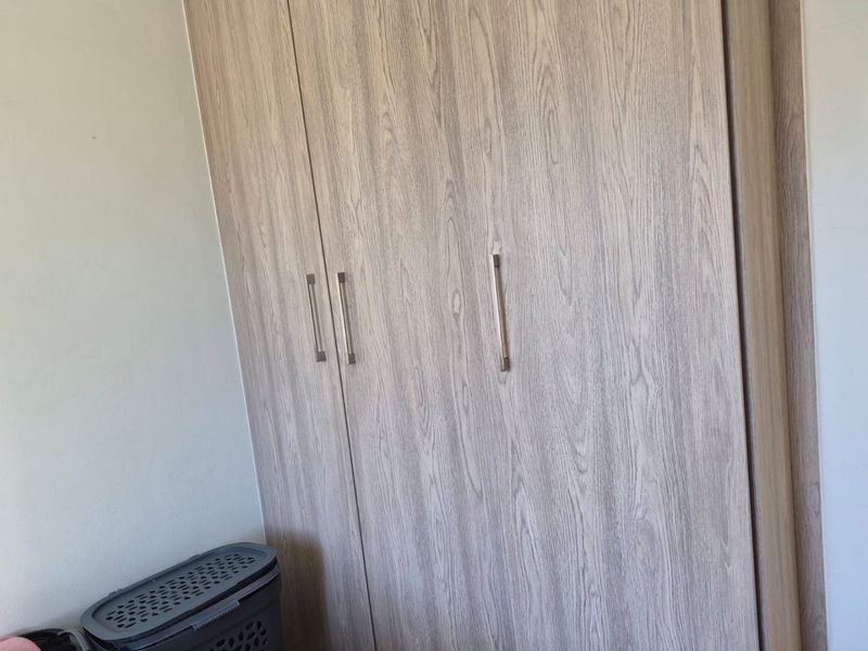Modern 1 Bedroom Apartment  For Sale in The Heights, Halfway Gardens, Midrand  - Photo 7