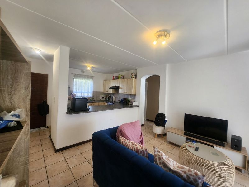 2 BEDROOM APARTMENT IN KENGIES/BROADACRES - Photo 9