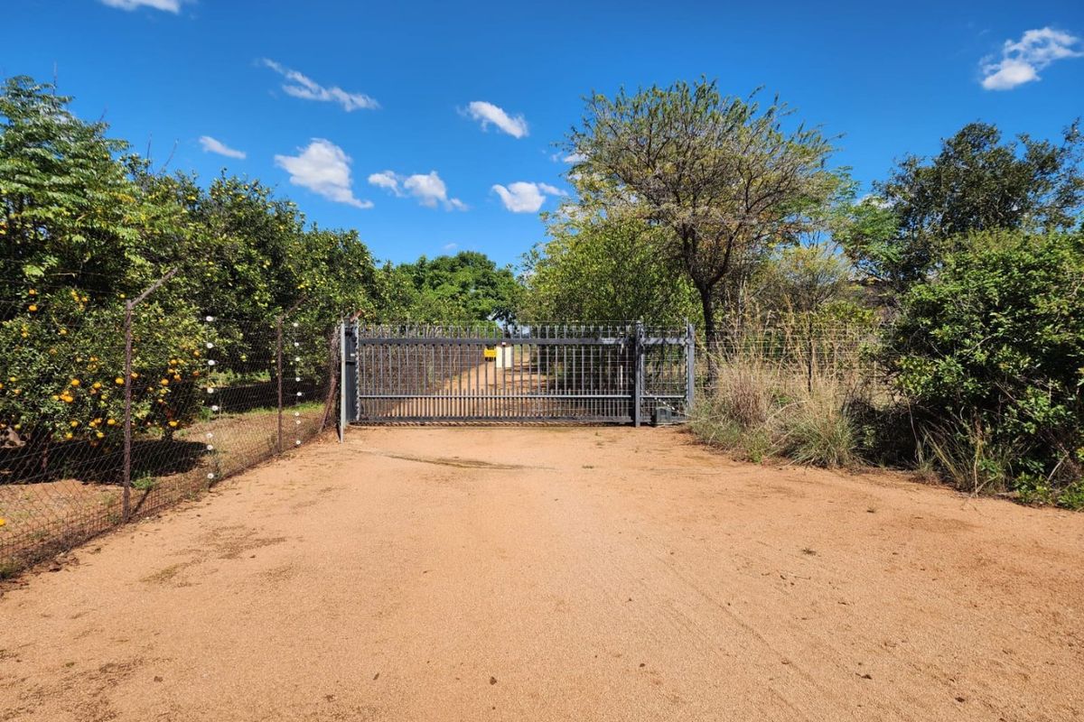 Farm for SALE:   Pristine 8.56Ha Lifestyle Estate in Vastfontein - Photo 3