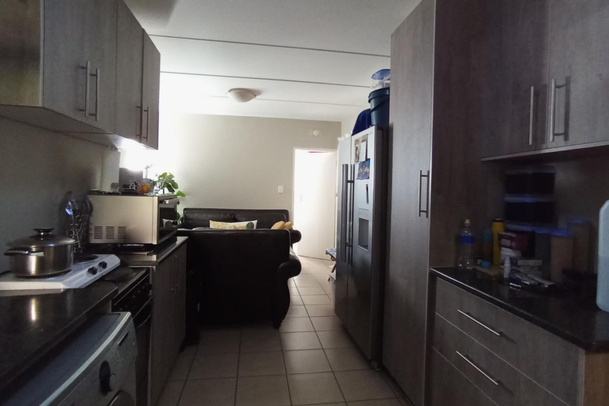 Chic 1 bed flat in Erand Gardens living bright - Photo 2