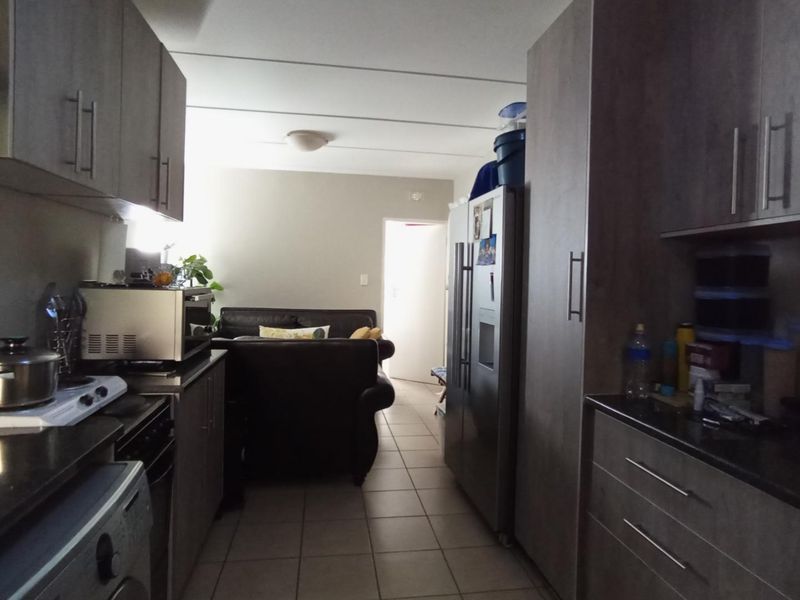 Chic 1 bed flat in Erand Gardens living bright - Photo 2