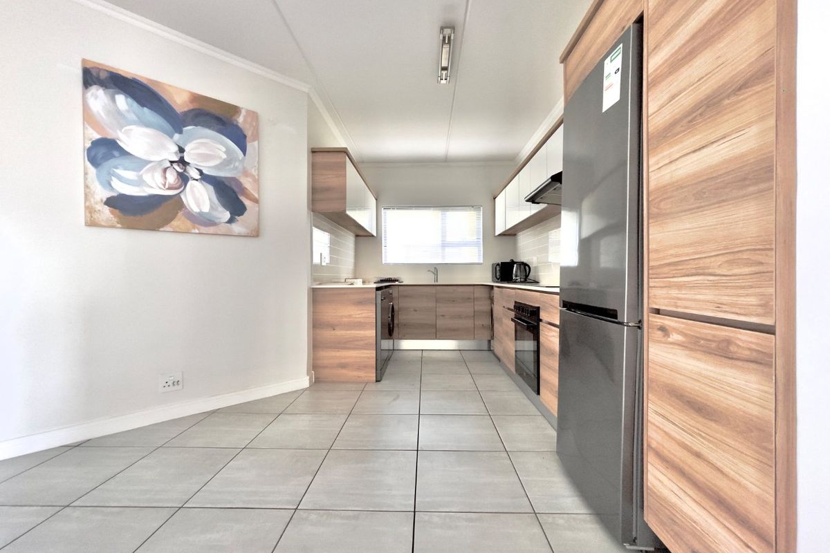 3 Bedroom 2 Bathroom apartment rent - Photo 2