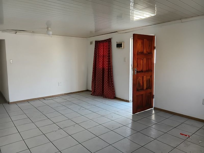 2 Bedroom house for sale in Spandau - Photo 5