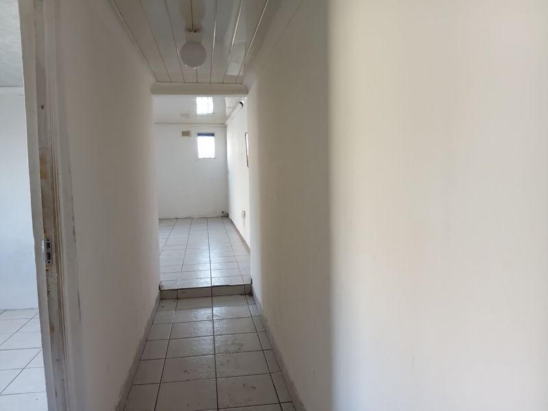2 Bedroom house for sale in Spandau - Photo 4