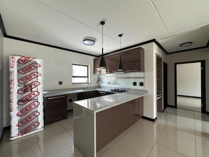 TWO BEDROOMS AND TWO BATHROOMS - Photo 9