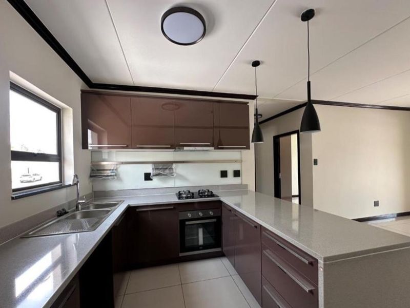 TWO BEDROOMS AND TWO BATHROOMS - Photo 8