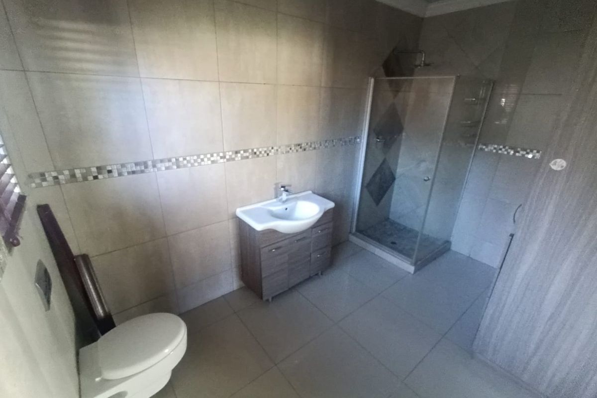 1 Bedroom Garden Flat to Rent in Cullinan | Secure Parking & Water Included - Photo 4