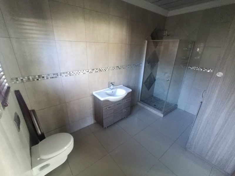 1 Bedroom Garden Flat to Rent in Cullinan | Secure Parking & Water Included - Photo 4